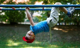 Cẩn trọng những tai nạn thường gặp ở trẻ mùa du lịch