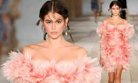 Nàng mẫu 19 tuổi Kaia Gerber xinh như công chúa trên sàn catwalk