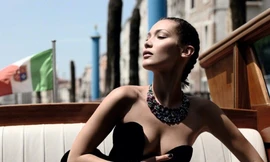 Mê đắm vóc dáng gợi tình của ‘chân dài’ Bella Hadid