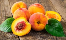 Công dụng bất ngờ khi ăn đào mỗi ngày