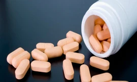 Tác hại nghiêm trọng khi dùng vitamin quá liều