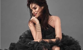 Siêu mẫu huyền thoại Cindy Crawford U60 vẫn không thôi quyến rũ