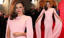 Miranda Kerr siêu quyến rũ khi mang bầu lần 3