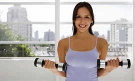 Bí quyết ngăn ngực chảy xệ