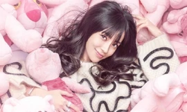 Bà bầu Angelababy nhí nhảnh như cô nàng tuổi teen