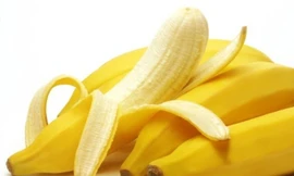 Đánh bay nốt ruồi nhờ vỏ chuối 