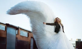 Nàng mẫu Martha Hunt quyến rũ như nữ thần 