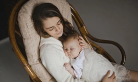 Lời ru giúp bé phát triển toàn diện