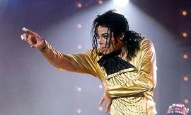 Michael Jackson đứng đầu danh sách những tên tuổi đã khuất nhưng vẫn đem về khối tài sản khổng lồ, với 825 triệu đô trong năm qua.