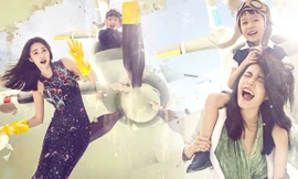 ‘Angelina Jolie’ Hoa ngữ lần đầu đưa con trai đáng yêu lên báo