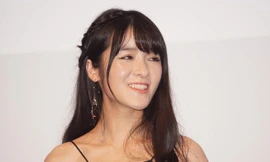 Ngỡ ngàng ‘con trai’ Châu Tinh Trì hóa thiếu nữ xinh đẹp