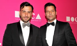 Ricky Martin kết hôn đồng tính với người tình kém 13 tuổi