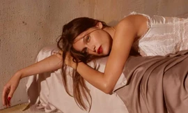 Mỹ nhân Pháp Laetitia Casta U40 vẫn gợi tình quyến rũ 