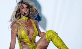 Britney Spears 'bùng cháy' trong lễ trao giải âm nhạc VMAs 2016