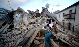 [ẢNH] Kinh hoàng cảnh động đất tan hoang ở Ý