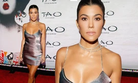 Chị cả nhà Kim Kardashian váy ngắn dáng thon hút mắt