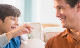 Khác biệt thú vị khi nuôi dạy con giữa phương Tây và phương Đông 