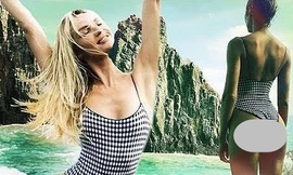 Candice Swanepoel thon gọn gợi cảm sau chưa đầy 1 tháng sinh con