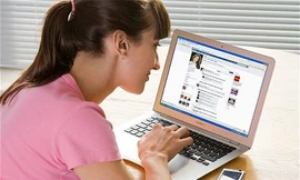 Sử dụng mạng xã hội ở mức vừa phải có lợi cho sức khỏe 