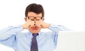 Cảnh giác khi mắt bỗng nhiên bị mờ