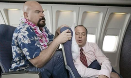 Vì sao có người tỉnh như sáo, người ngủ li bì trên máy bay?