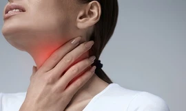 Tưởng đau họng hóa u não