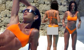 Siêu mẫu xứ Samba thả dáng tuyệt mỹ giữa nắng gió Hy Lạp