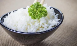 Bị dị ứng, thiếu nữ 15 năm không ăn được cơm