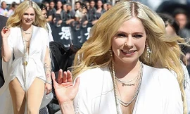 Avril Lavigne tái xuất xinh đẹp rạng ngời sau tin đồn chết trẻ
