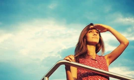 Chăm sóc đôi mắt đúng cách mùa nắng nóng