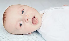 Cách nhìn lưỡi đoán 3 vấn đề lớn về sức khoẻ của con