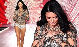 Adriana Lima nghẹn ngào bật khóc khi chia tay Victoria's Secret