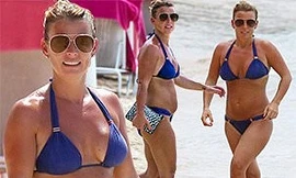 Vợ Wayne Rooney liên tục diện bikini hút mắt ở đảo Caribe