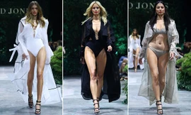 Siêu mẫu Séc trình diễn áo tắm bốc lửa trên sàn diễn