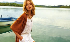 Bí quyết diện jumpsuit, váy maxi duyên dáng ngày hè