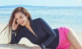 Mỹ nhân xứ Hàn U40 quá đỗi trẻ đẹp với gu ăn mặc cực ‘chất’