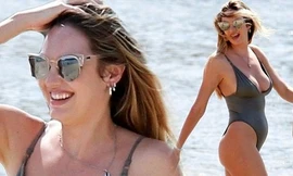 Thiên thần nội y Candice Swanepoel nảy nở gợi cảm sau sinh 1 tháng