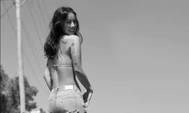 'Nữ hoàng Kpop' Lee Hyori tái xuất quá đỗi gợi cảm