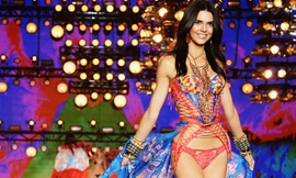 Dàn thiên thần nội y Victoria’s Secret 2016 lộng lẫy, nóng bỏng