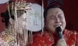 Fuyang không cầm được nước mắt vì quá hạnh phúc. Ảnh chụp màn hình. 