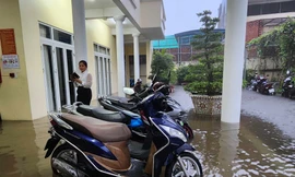 Ngập trụ sở UBND quận, hầm chui ở TPHCM sau mưa lớn: Chủ tịch UBND quận nói gì? 