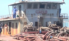 Cảnh sát biển liên tục phát hiện tàu chở cát không rõ nguồn gốc 