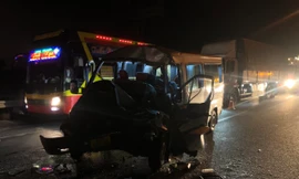 Ô tô khách đâm xe tải trên cao tốc TPHCM – Trung Lương, tài xế tử vong