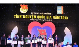 Trao giải thưởng tình nguyện quốc gia 2013