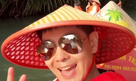 Lâm Chí Dĩnh chèo thuyền thúng, đón hoàng hôn ở Hội An