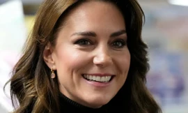Công nương Kate xuất hiện