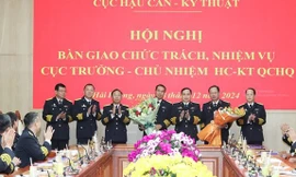 Bản tin 8H: Bàn giao chức trách, nhiệm vụ Cục trưởng, Chủ nhiệm Hậu cần - Kỹ thuật Quân chủng Hải quân