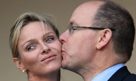 Lộ khoản chi bí mật của Hoàng tử Monaco cho người tình và con riêng