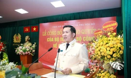 Trao quyết định điều động Thiếu tướng Đinh Văn Nơi giữ chức vụ Cục trưởng Cục An ninh chính trị nội bộ