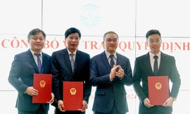 Bản tin 8H: Bổ nhiệm lãnh đạo Vụ Kinh tế số và Xã hội số 